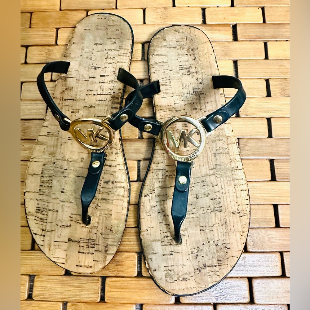 Michael Kors Women Black and Gold Thong Sandals, Cork Inside Soles, Size 6.5